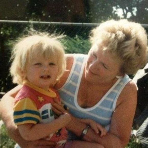 Meet your Posher, Claire - Picture 1 of 1